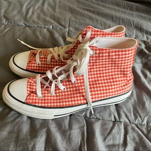 Red checkered converse sz 6 kids/8 womens!